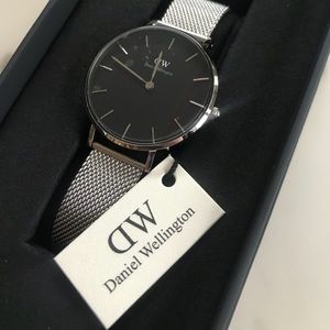 Brand-New AUTHENTIC Daniel Wellington Watch